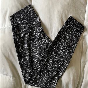 Lululemon wunder unders